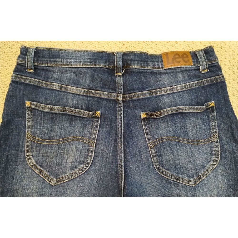 Women's Lee Dark Wash Denim Relaxed Fit Jean Shorts (Size 14) - Picture 3 of 4